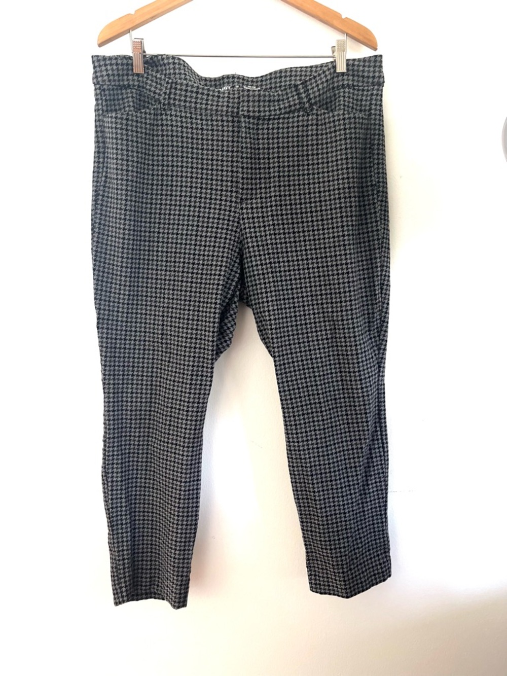 Old Navy Pixie Houndstooth Dress Pants Skinny Ankle Black & Gray Women’s Size 18